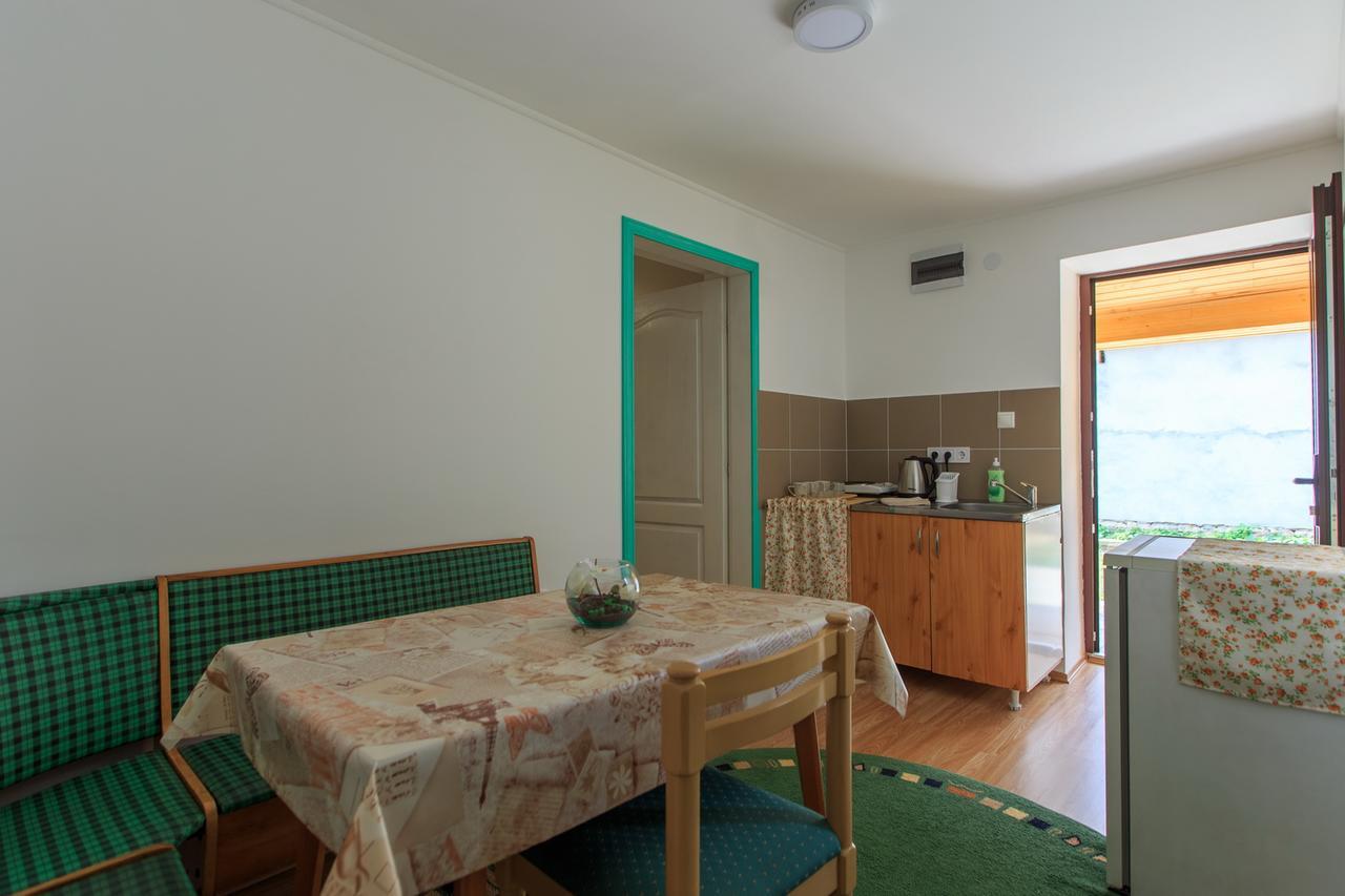 Fortuna Apartments Pacir エクステリア 写真